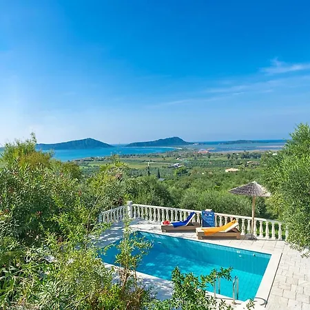 Villa Sleeps 2 Pool Air Con Wifi *